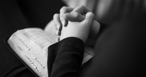 Batallando contra el mundo de las tinieblas